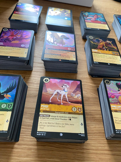 100 Disney Lorcana Karten | 100 Karten inkl. 5 Holokarten | Deutsch