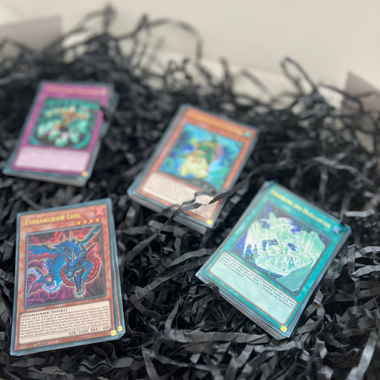 100 Yu-Gi-Oh Karten | Sammlung mit 100 Holokarten | Deutsch